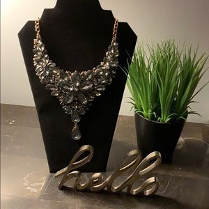 Beautiful crystal necklace for a night out!